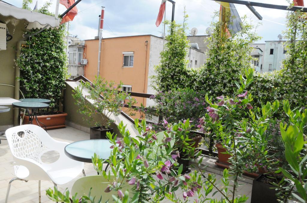 Hotel Serenity Tirana Exterior photo